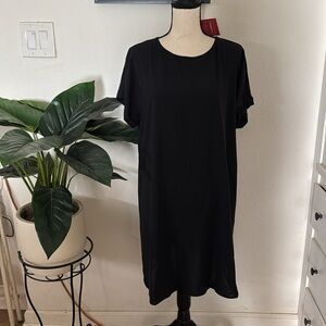 Black Short Sleeve Dress